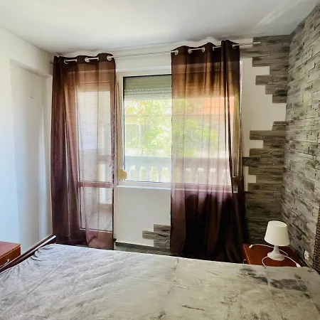Apartmán Уютное Гнездышко *