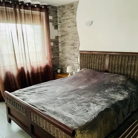 Apartmán Уютное Гнездышко Sluneční pobřeží